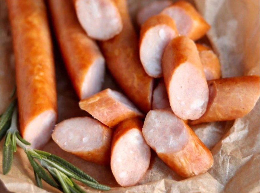Колбаска из индейки копчёная купить в магазине, цена в каталоге ФермерФуд